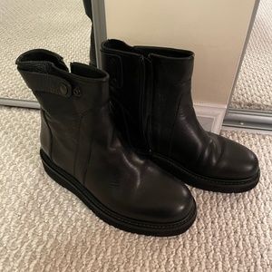 Vince Low Black Leather Boots